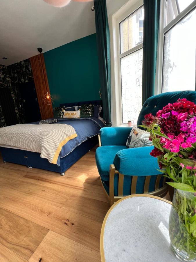 Flamingo Lodge Торки Екстериор снимка